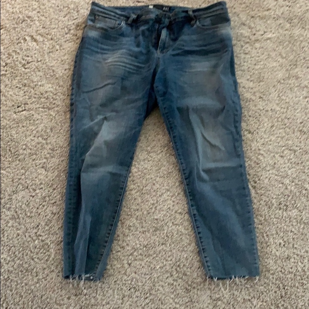 Kut from the Kloth Raw Hem Lt Denim Legging Jeans